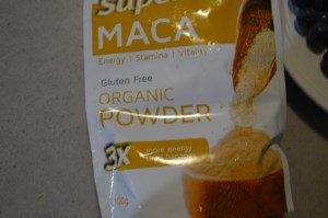 Spinach Blubberries Pineapple MacaPwdr 005