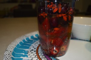 Strawberry, Seedless Grapes , Goji Berry + Organic Cacao Nibs (7)